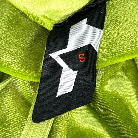 Gsuwoo Women's Vintage All Time Velour Shorts - Picture 5 of 7